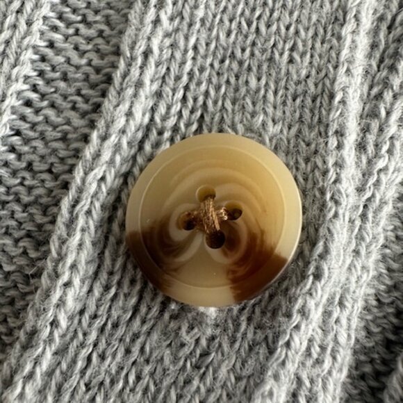 NEW $49.95 AEROPOSTALE Gray Button Up Crop Sweater Women's Size L - Picture 2 of 6